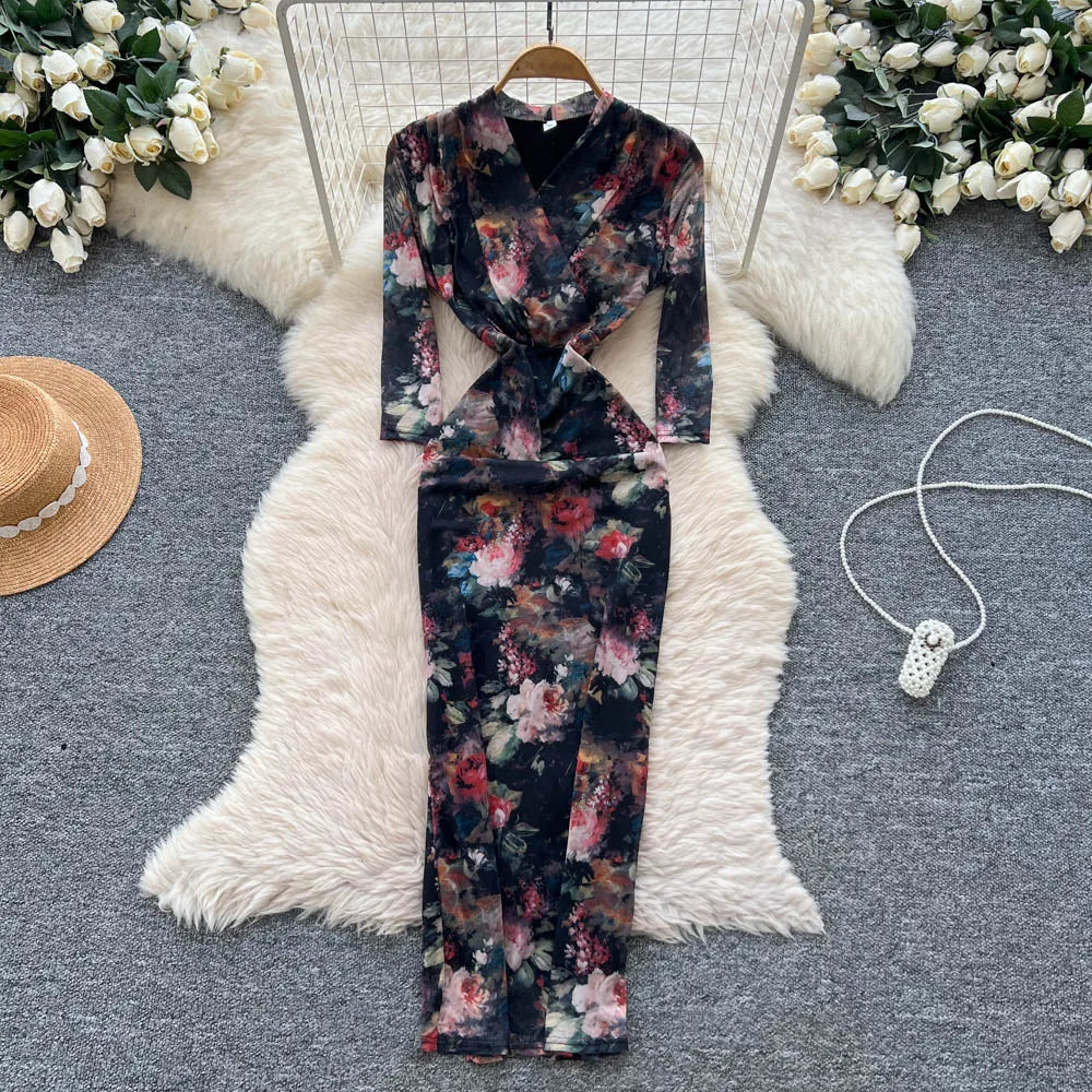 black floral long sleeve wrap dress Black Floral Wrap Dress with Half-Wheel Line Design